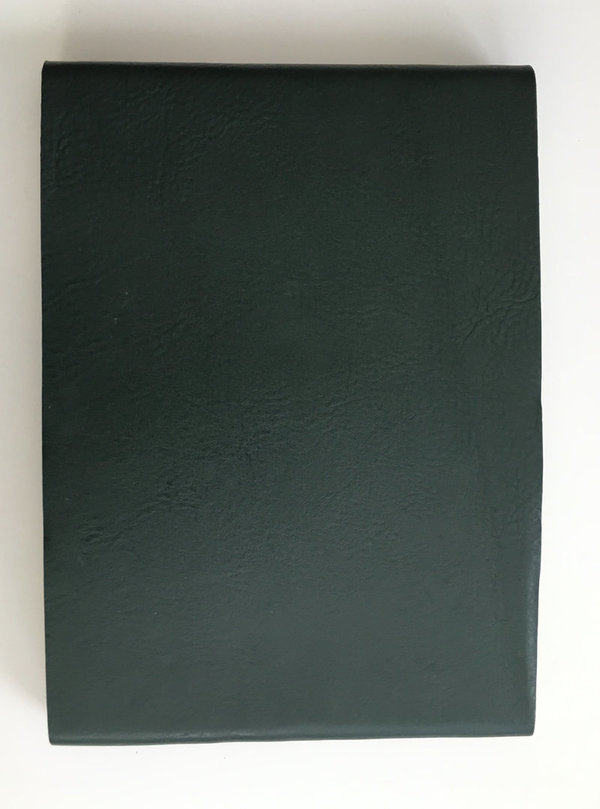 Leder notitieboek met veter Toscane groen horizontaal