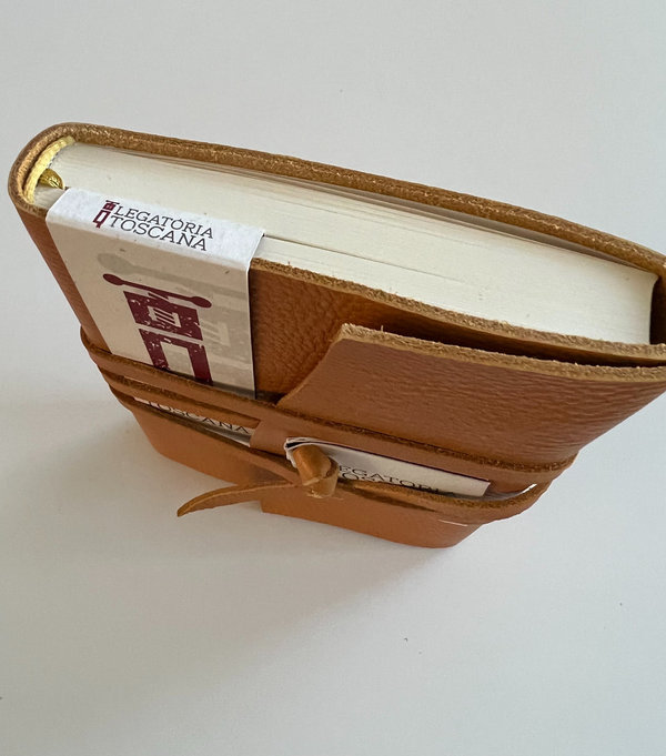 Leder notitieboek met veter Toscane medio geel