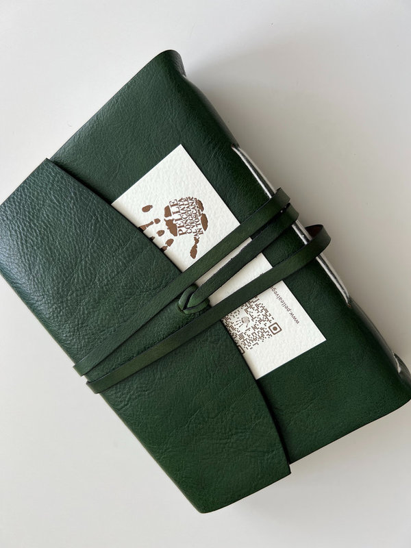 Leder notitieboek medievale borduur groen